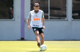 Bruno Mndez durante treino deste sbado no CT Joaquim Grava