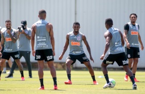 Cafu durante treino deste sbado no CT Joaquim Grava