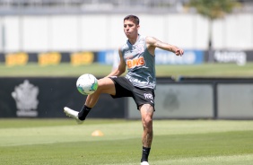 Gabriel Pereira durante treino deste sbado no CT Joaquim Grava