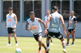 Lo Natel durante treino deste sbado no CT Joaquim Grava