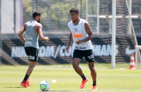 Lo Natel durante treino deste sbado no CT Joaquim Grava