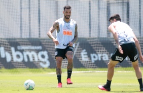 Michel durante treino deste sbado no CT Joaquim Grava