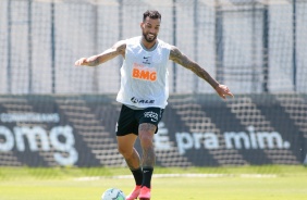 Michel Macedo durante treino deste sbado no CT Joaquim Grava