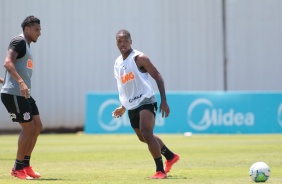 Xavier durante treino deste sbado no CT Joaquim Grava