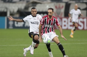 Otero no duelo contra o So Paulo, pelo Brasileiro, na Neo Qumica Arena