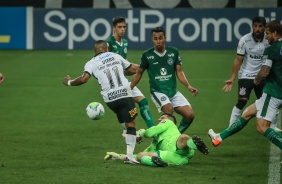 Otero durante partida contra o Gois, pelo Brasileiro, na Neo Qumica Arena