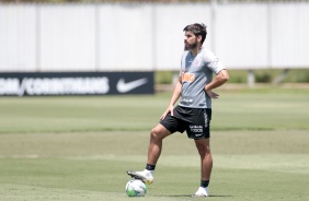 Zagueiro Bruno Mndez segue treinando para jogo diante o Gois, pelo Brasileiro