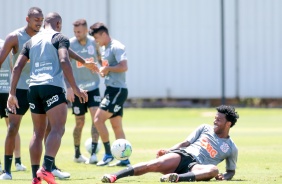 Zagueiro Gil segue treinando para jogo diante o Gois, pelo Brasileiro