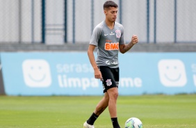 Gabriel Pereira durante treino desta quarta-feira no CT Joaquim Grava