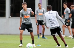 Gabriel Pereira durante treino desta quarta-feira no CT Joaquim Grava