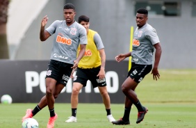 Lo Natel e Jemerson durante treino desta quarta-feira no CT Joaquim Grava