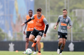 Mateus Vital durante treino desta quarta-feira no CT Joaquim Grava