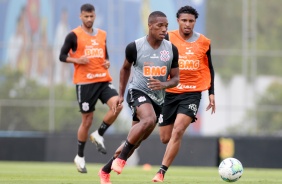 Xavier durante treino desta quarta-feira no CT Joaquim Grava