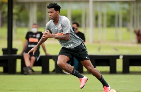 Gil no treinamento desta vspera de Natal no CT Joaquim Grava