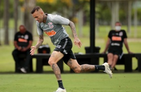 Luan no treinamento desta vspera de Natal no CT Joaquim Grava