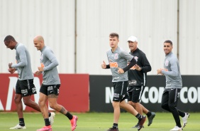 Elenco corinthiano no ltimo treino antes do jogo contra o Botafogo