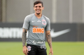 Fagner no ltimo treino antes do jogo contra o Botafogo