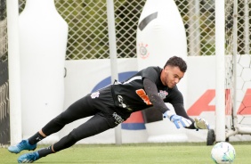 Jovens goleiros do Corinthians no ltimo treino antes do jogo contra o Botafogo