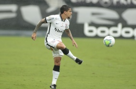 Lateral Fagner atuando diante do Botafogo, no Engenho
