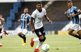 Antony durante jogo pelo quartas de final do Brasileiro Sub-20