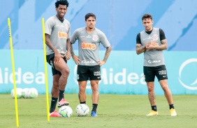 Gil, Fagner e Mosquito no primeiro treino do Corinthians em 2021