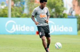 Gil no primeiro treino do Corinthians em 2021