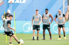 Gustavo, Piton, Jemerson e Fabio Santos no primeiro treino do Corinthians em 2021
