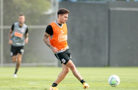 Gustavo Silva no primeiro treino do Corinthians em 2021