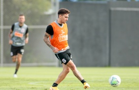 Gustavo Silva no primeiro treino do Corinthians em 2021