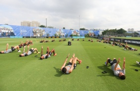 Jogadores no primeiro treino do Corinthians em 2021