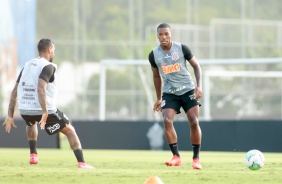 Xavier no primeiro treino do Corinthians em 2021