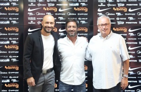 Alessandro, Duilio e Roberto de Andrade durante coletiva de imprensa no CT Joaquim Grava