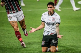 Gustavo Silva na partida contra o Fluminense na Neo Química Arena