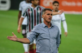 Mancini no gramado da Neo Qumica Arena contra o Fluminense