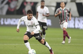 Fagner em campo no jogo contra o Fluminense