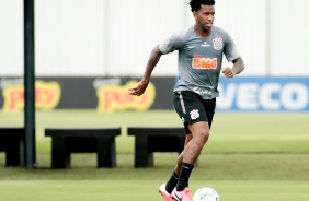 Gil no penltimo treino antes do Drbi desta segunda-feira