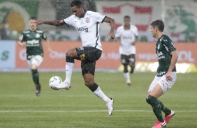 Atacante J no duelo contra o Palmeiras, pelo Campeonato Brasileiro