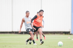 Mateus Dav e derson no treino da tarde desta tera-feira no CT Dr. Joaquim Grava