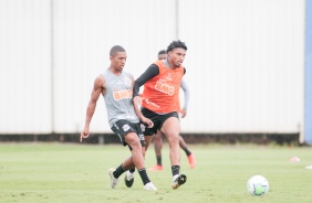 Mateus Dav e derson no treino da tarde desta tera-feira no CT Dr. Joaquim Grava