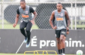 Xavier e Raul Gustavo no treino da tarde desta tera-feira no CT Dr. Joaquim Grava