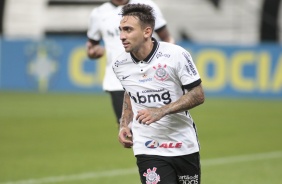 Gustavo Silva comemorando seu gol contra o Sport, pelo Brasileirão, na Neo Química Arena