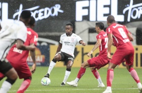 Cazares no duelo contra o Red Bull Bragantino, na Neo Qumica Arena, pelo Brasileiro