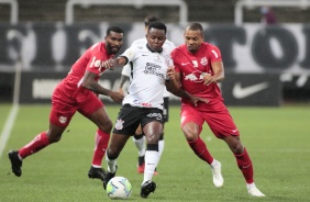 Cazares no jogo contra o Red Bull Bragantino, na Neo Qumica Arena, pelo Brasileiro