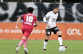 Fagner no jogo contra o Red Bull Bragantino, na Neo Qumica Arena, pelo Brasileiro