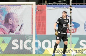 Arqueiro Cássio em ação durante duelo contra o Bahia, pelo Campeonato Brasileiro