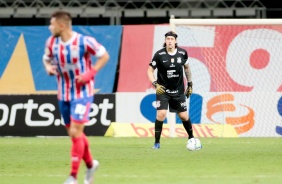 Cássio em ação durante duelo contra o Bahia, pelo Campeonato Brasileiro