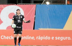 Goleirão Cássio em ação durante duelo contra o Bahia, pelo Campeonato Brasileiro