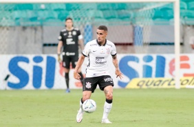 Volante Gabriel em ao durante duelo contra o Bahia, pelo Campeonato Brasileiro