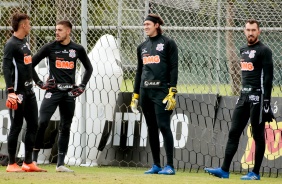 Goleiros do Timo no ltimo treino do Corinthians antes do jogo contra o Athletico-PR