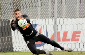 Guilherme na atividade da manhã desta segunda-feira no CT Dr Joaquim Grava